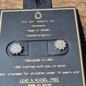 Elegant Gold Flower Stud Earrings